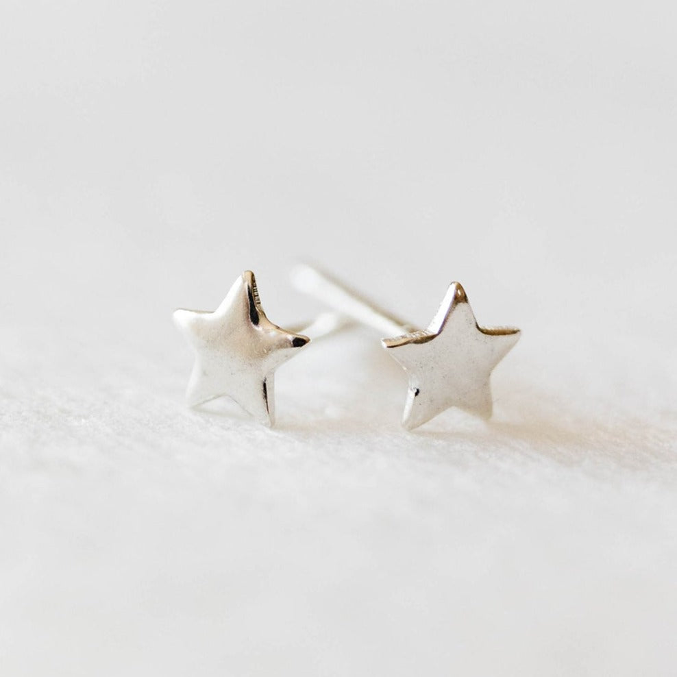 Tiny star deals stud earrings