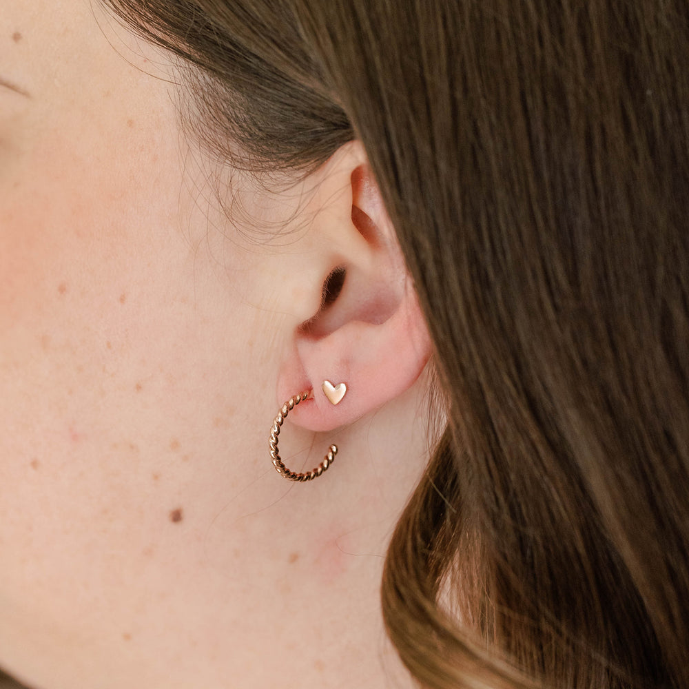 Gelin Tiny Heart Stud Earrings in 14K Gold – Gelin Diamond