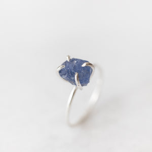
            
                Load image into Gallery viewer, Raw blue Umba sapphire gemstone ring
            
        