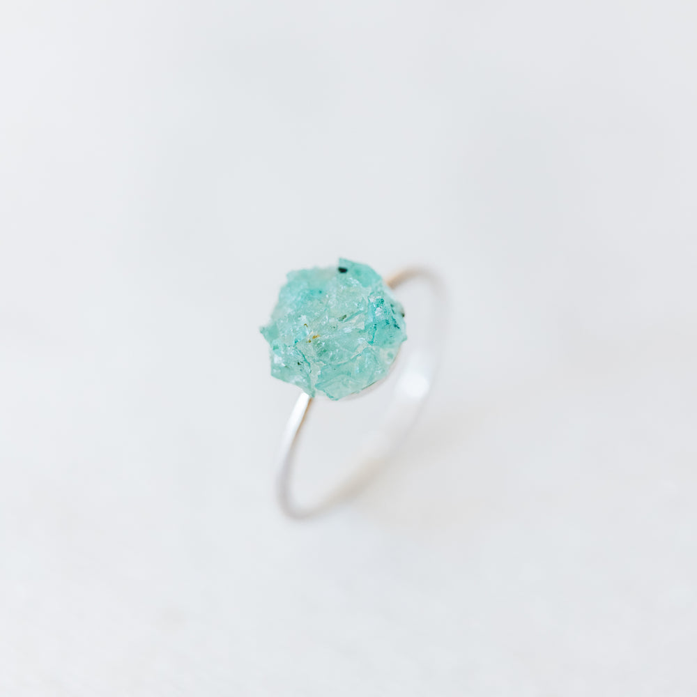
            
                Load image into Gallery viewer, Raw emerald mosaic gemstone ring - luxe.zen
            
        