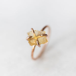 
            
                Load image into Gallery viewer, Raw citrine gemstone solitaire ring - luxe.zen
            
        