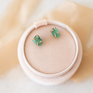 Raw emerald stud earrings - luxe.zen