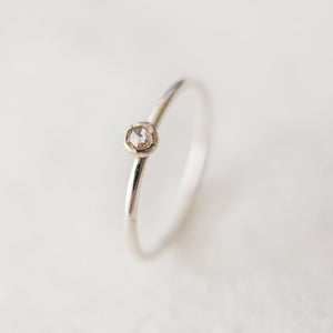 SAMPLE - White diamond ring - luxe.zen